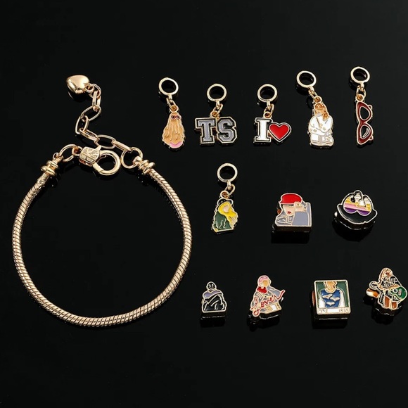 NWT TAYLOR SWIFT Eras Music Album Charm Bracelet perfect for Swiftie - Picture 5 of 6